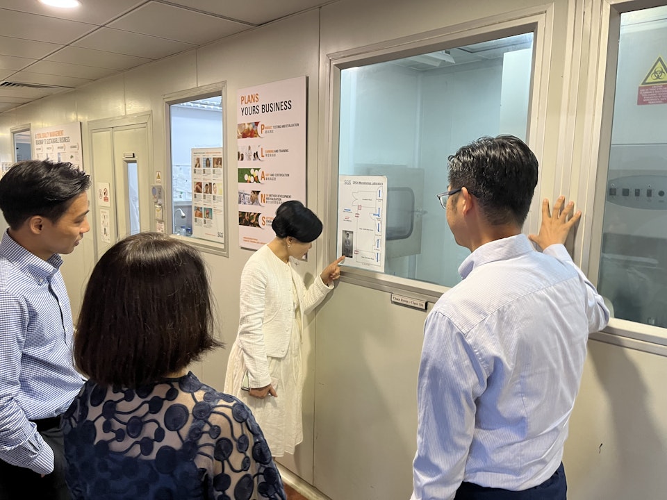 The Consumer Council visits the SGS Hong Kong laboratories SGS Hong