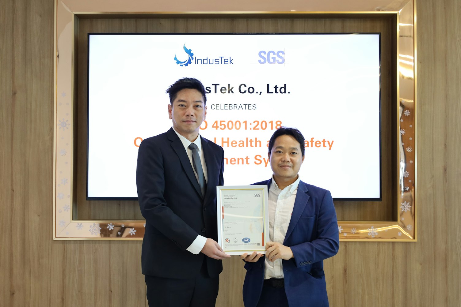 ISO 45001 IndusTek 1