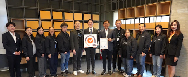 ทีมผู้บริหารและพนักงานบริษัท ซีดีจี ซิสเต็มส์ จำกัด ร่วมรับมอบใบรับรอง ISO/IEC 27001 จาก SGS (ประเทศไทย)