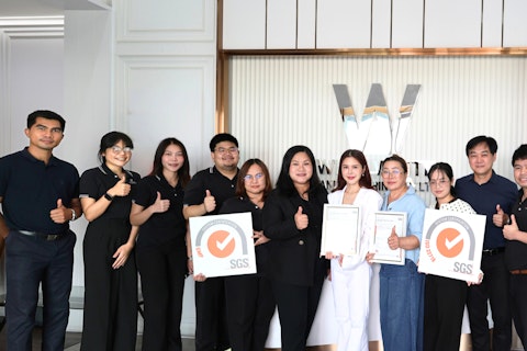 ISO 22716 and GMP Wink White