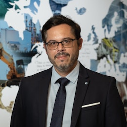 Headshot of Thiago Doretto