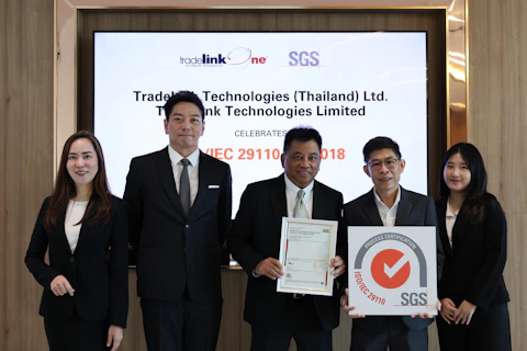 พิธีมอบใบรับรอง ISO/IEC 29110-4-1:2018 ให้กับ TradeLink Technologies จาก SGS ประเทศไทย