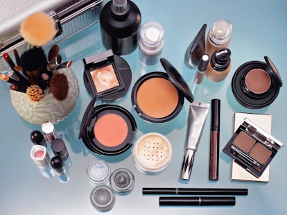 Cosmetics: Powder, Concealer, Eye Shadow, Foundation