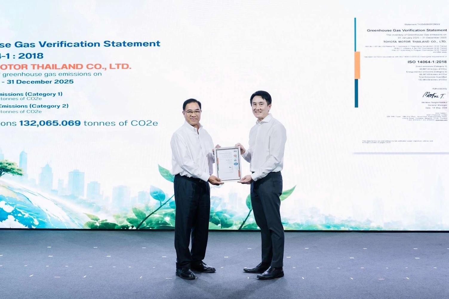ISO 14064-1 certification ceremony between SGS Thailand and Toyota Motor Thailand highlighting greenhouse gas management achievement