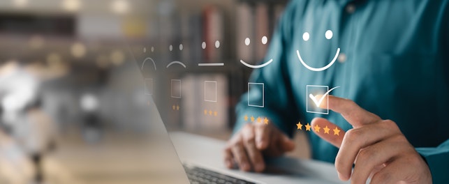 Como a recolha e análise de feedback fortalecem a experiência do cliente