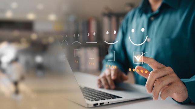 Como a recolha e análise de feedback fortalecem a experiência do cliente Como a recolha e análise de feedback fortalecem a experiência do cliente