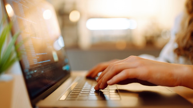 Formação e-learning: resposta estratégica às exigências das empresas Formação e-learning para empresas