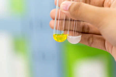 Analyze samples Cadmium ions in Laboratory.