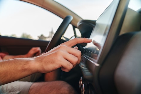 Elementos de segurança automóvel na era digital: desafios e soluções