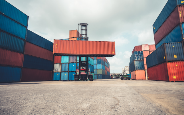 Morocco PCA23Q4 Cargo Containers for Overseas Shipping in Shipyard