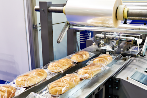 Packing loaves bread
