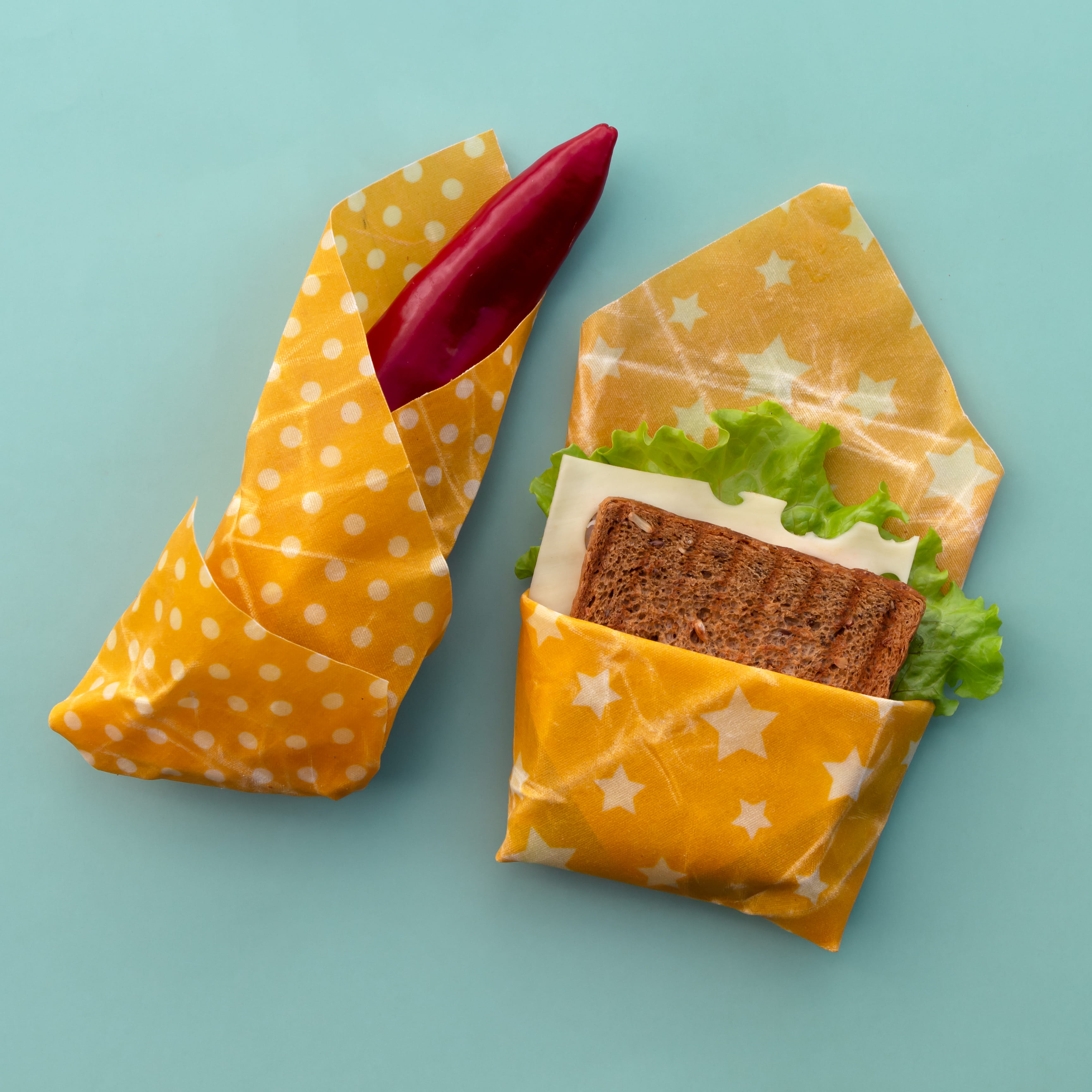 Reusable food beeswax wrappers in different sizes