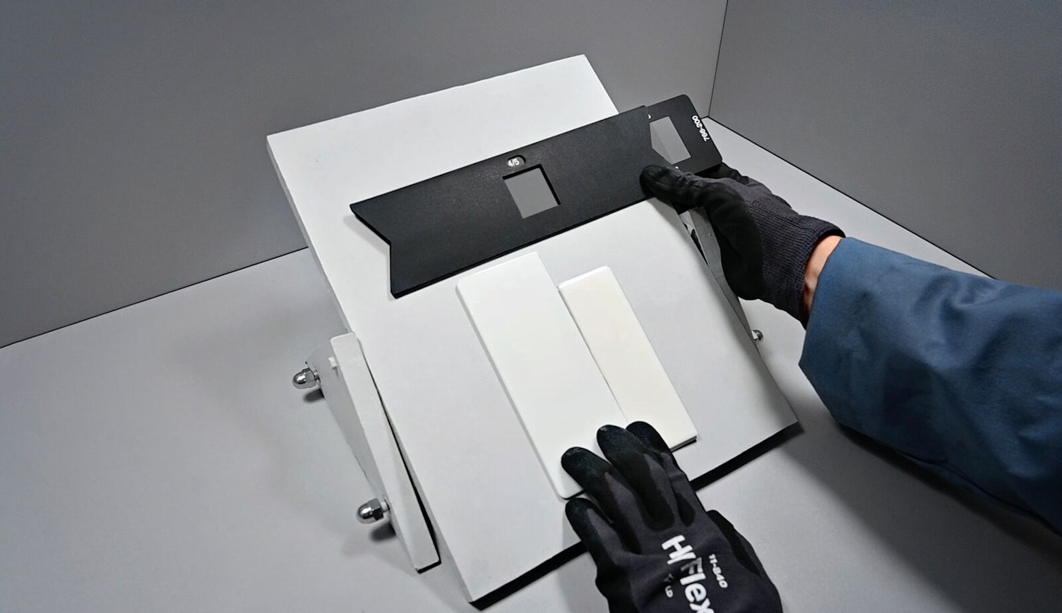 SGS Automotive Testing Services UV Photo Aging Visual Assessment Grey Scale Cestas France