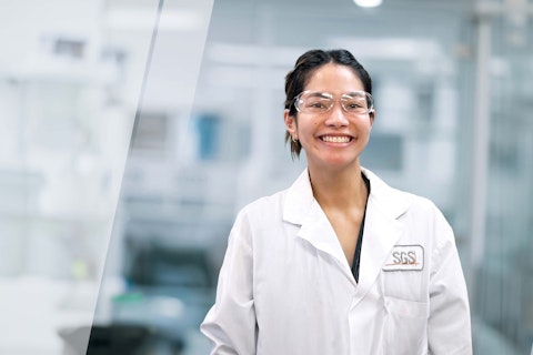 HYR SGG Smiling Scientist