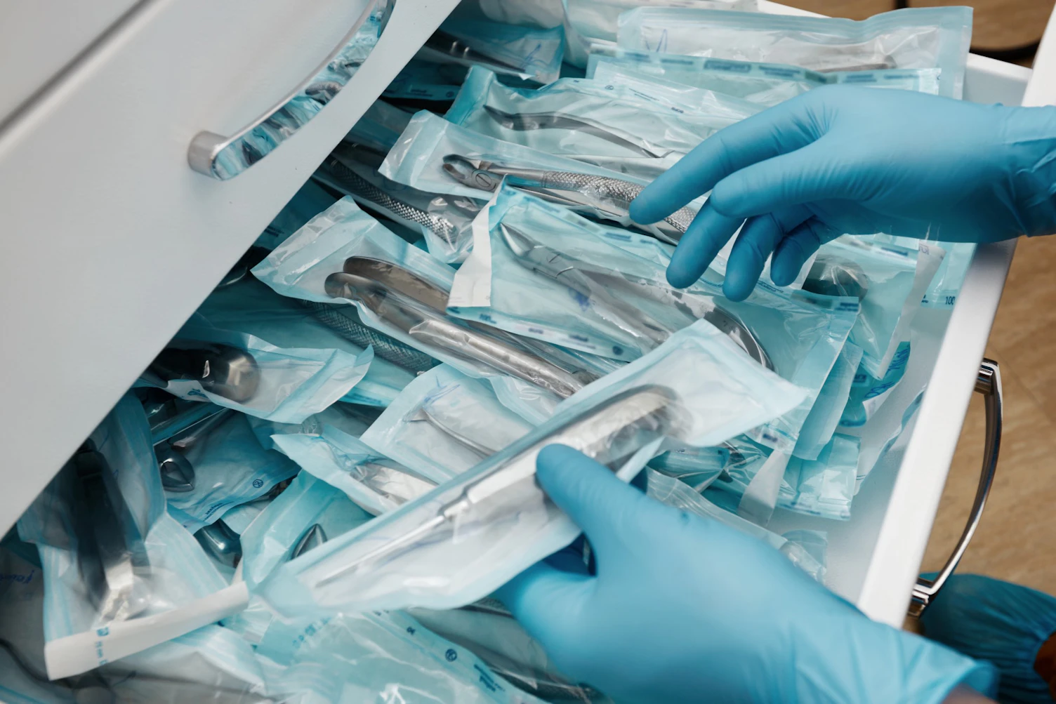 medical devices instruments scalpel