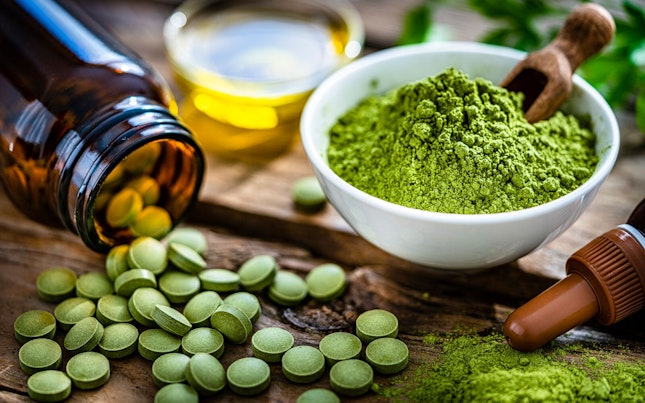 Moringa Oleifera Powder and Pills