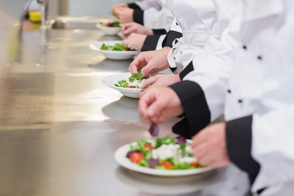 Plate preparation in restaurant