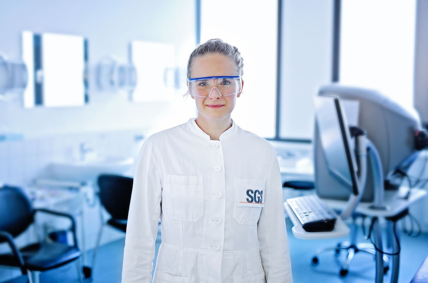 SGS Laboratory Expert
