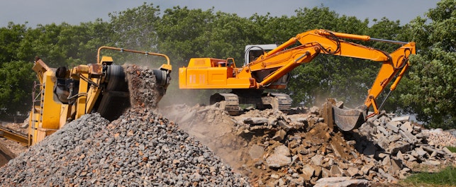 Stone Crusher and Crane