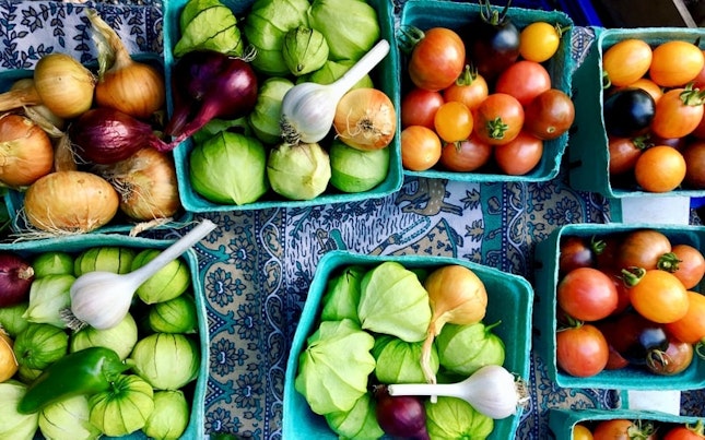 Assorted Vegetable in paper trays