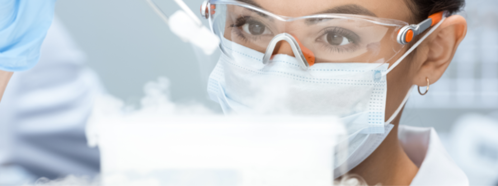 IVDR_Scientist Making Experiment in Laboratory