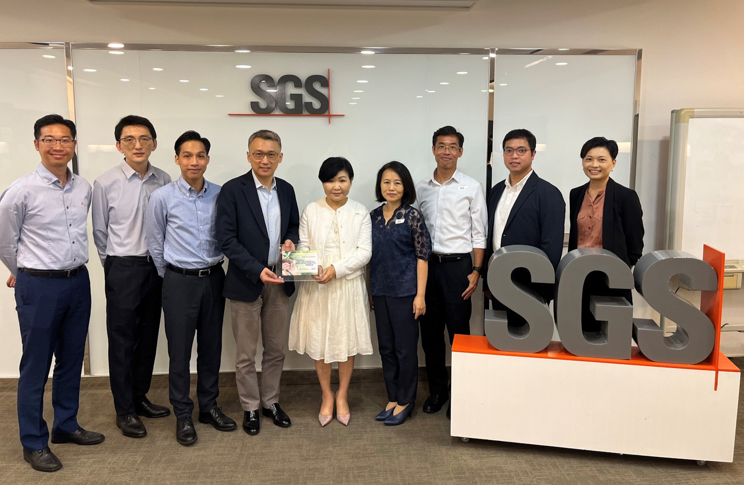 The Consumer Council visits the SGS Hong Kong laboratories 1