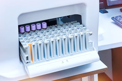 Medical Automatic Urine and Blood Analyzer