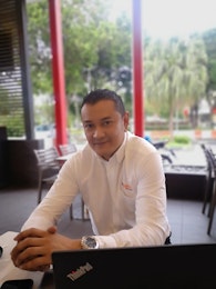 Iskandar Zulkarnaen Photo 