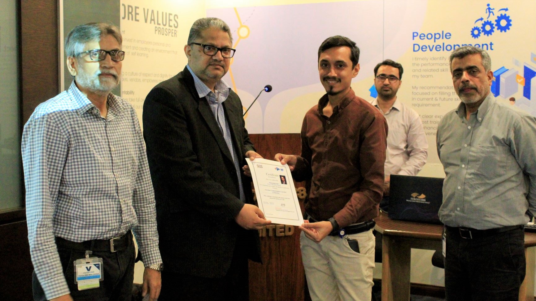 Feroze 1888 Organized a CCQC Certificate Distribution Ceremony for Graduates of the SGS Quality Control Training Program