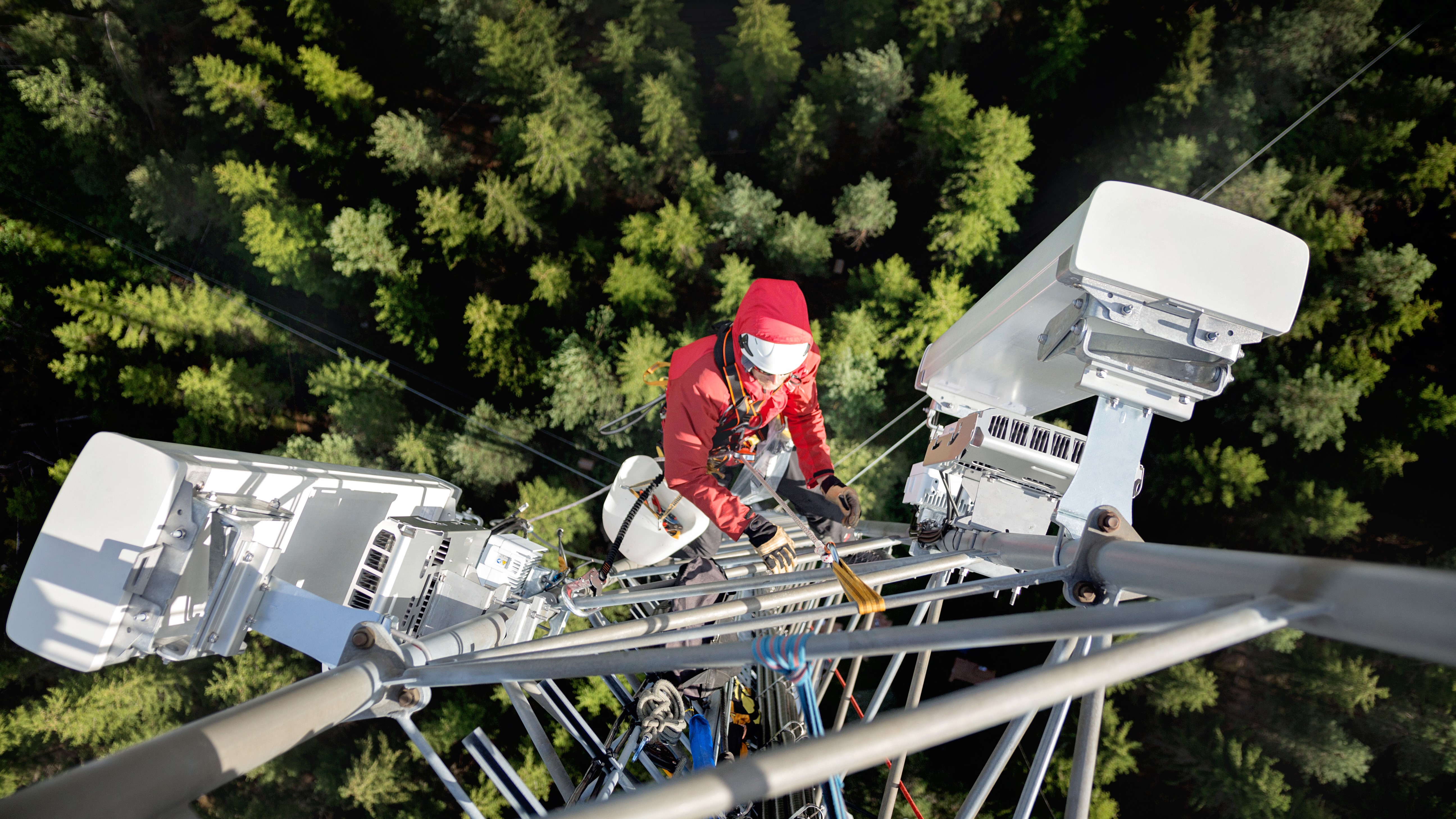 Pioneering IT Tower Structure Inspection SGS Pakistan Sets the Standard