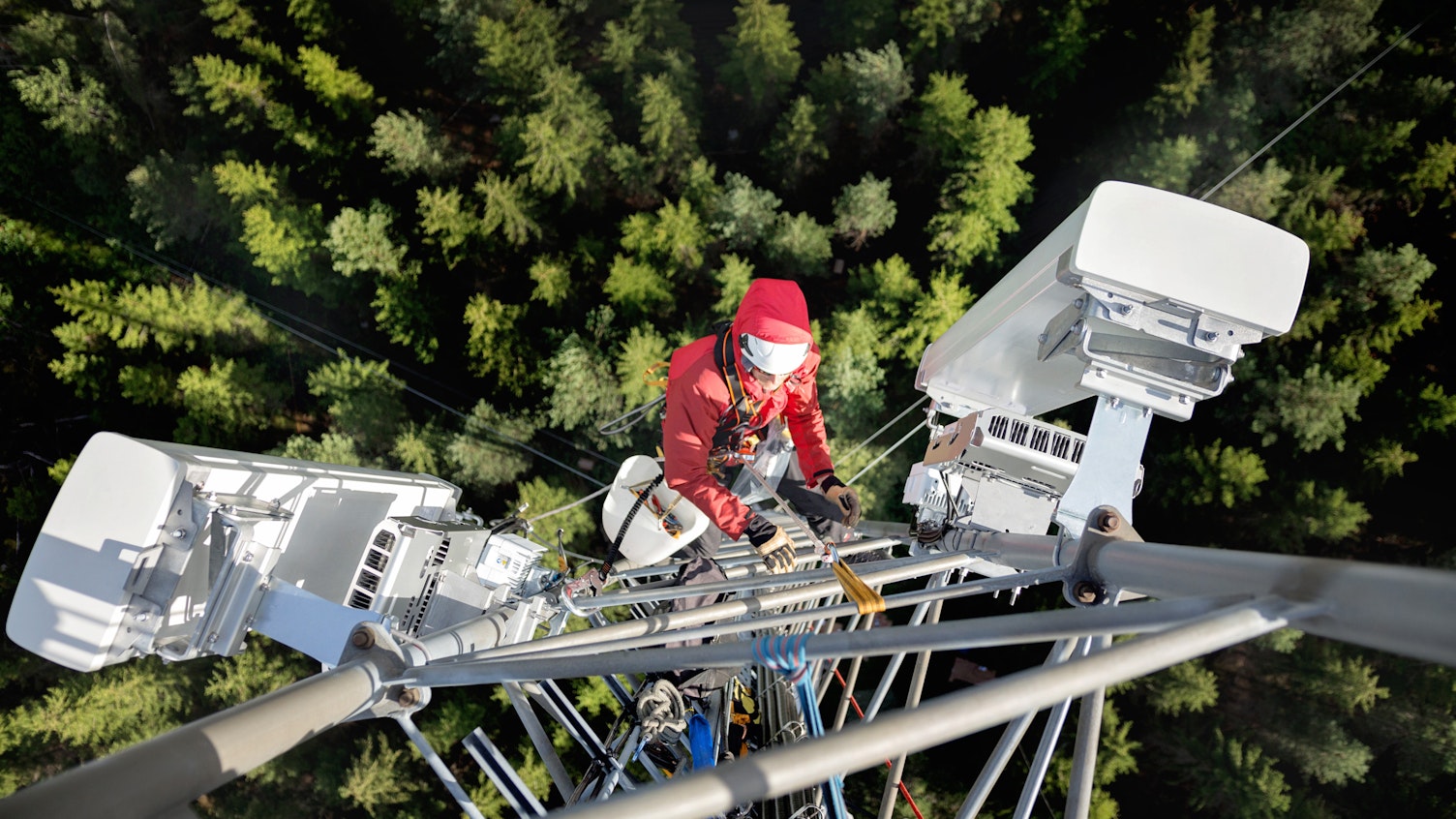 Pioneering IT Tower Structure Inspection SGS Pakistan Sets the Standard