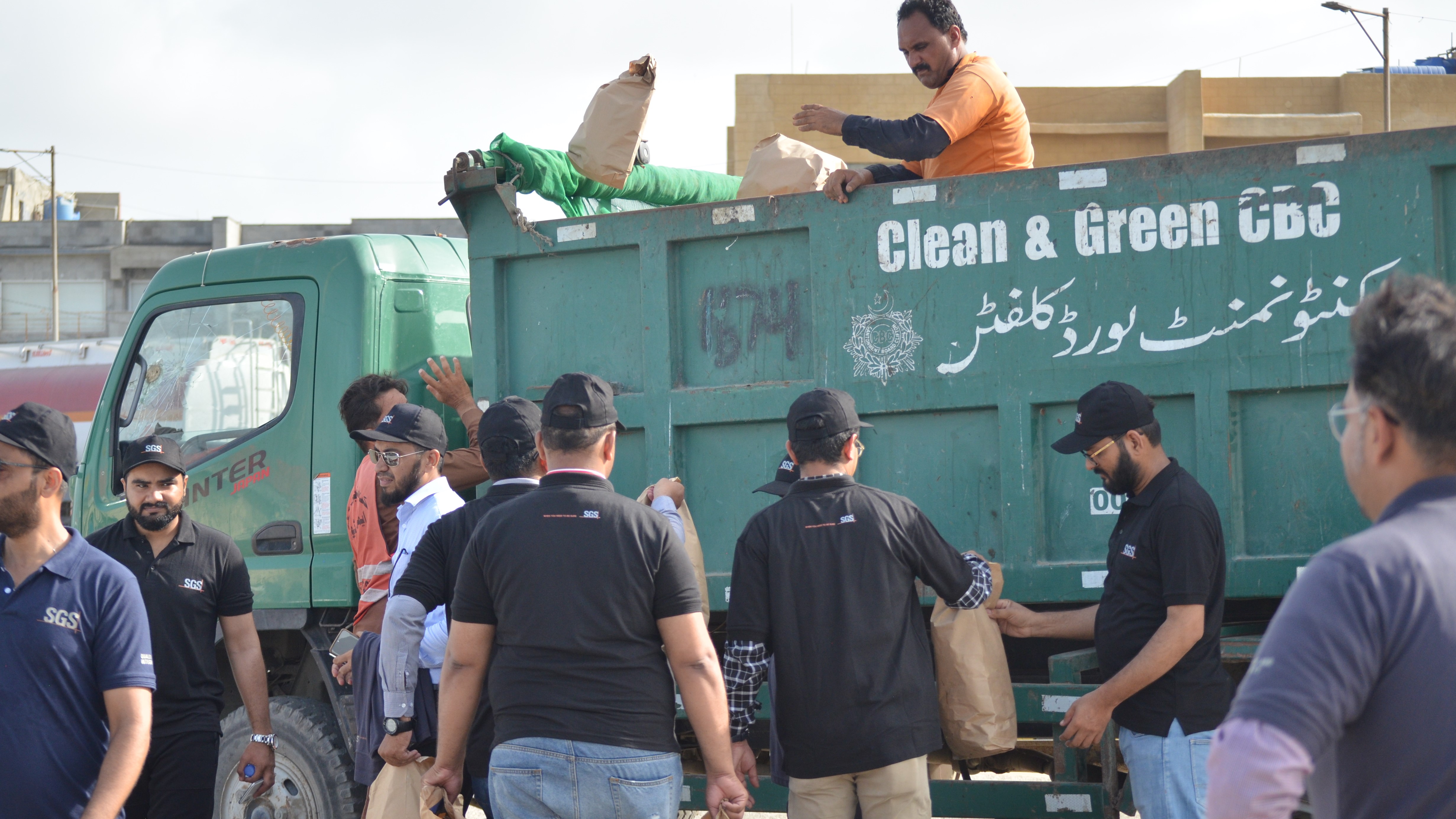 SGS Karachi Marked the World Environment Day by Cleaning the Seaside Beach