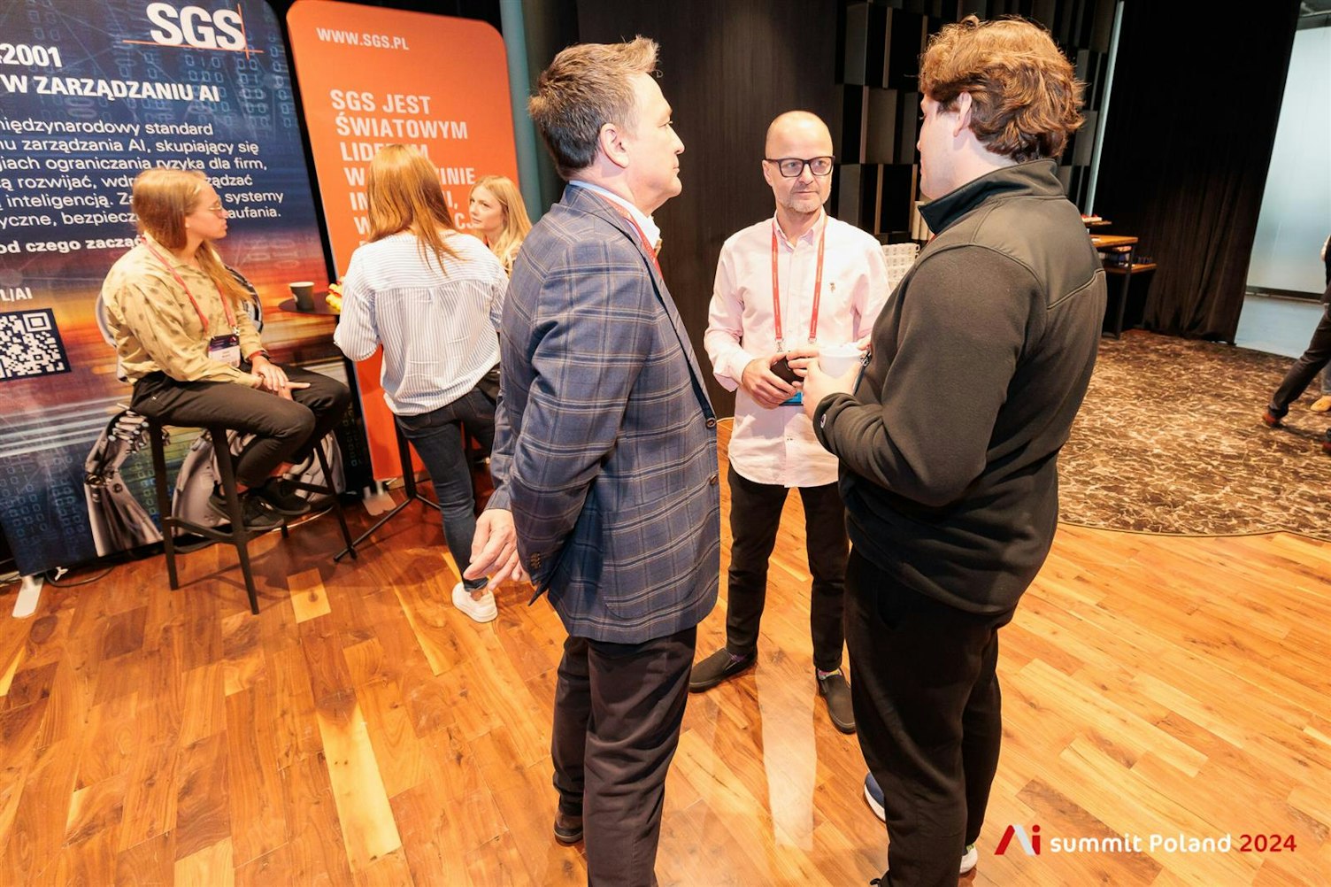 Eksperci SGS rozmawiają z uczestnikami AI Summit Poland