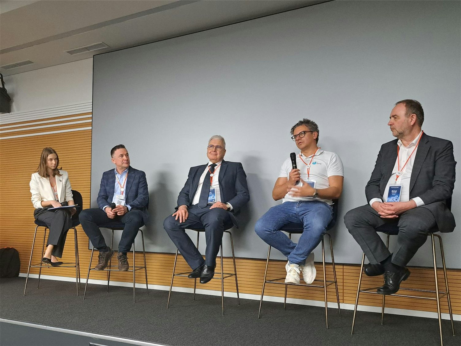 Uczestnicy panelu dyskusyjnego