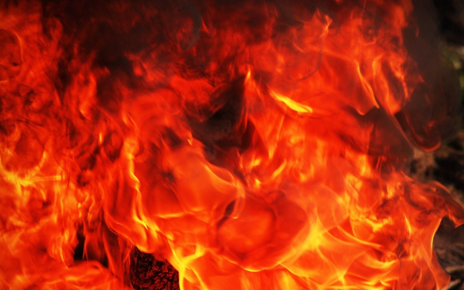 Badanie palności pozwala na sprawdzenie trwałości i bezpieczeństwa produktów oraz materiałów.