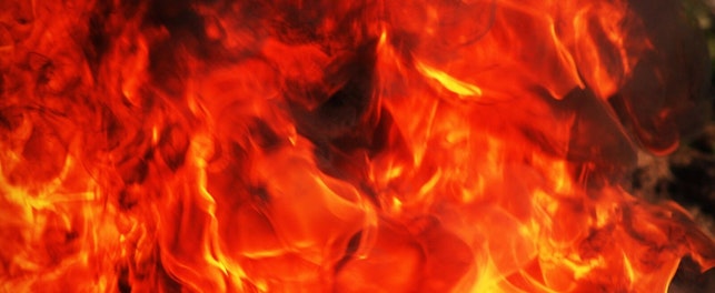 Badanie palności pozwala na sprawdzenie trwałości i bezpieczeństwa produktów oraz materiałów.