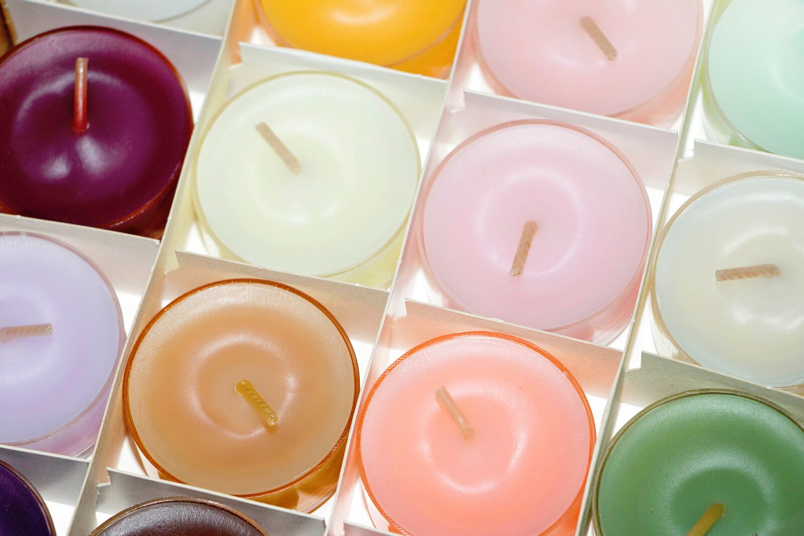 Rozporządzenie GPSR reguluje kwestie bezpieczeństwa produktów niespożywczych imitujących żywność.