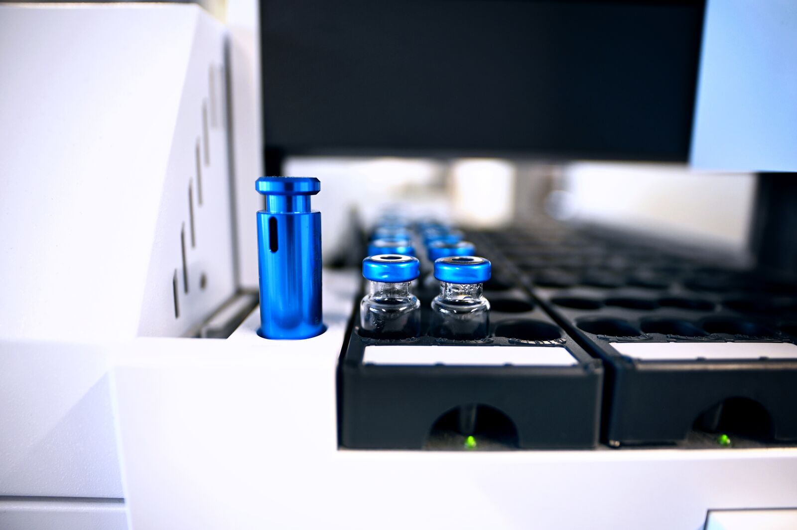 Systemy zarządzania jakością (SZJ), przez lata kojarzone z formalizmem, sztywnymi procedurami i nadmierną dokumentacją, dziś przechodzą rewolucję.