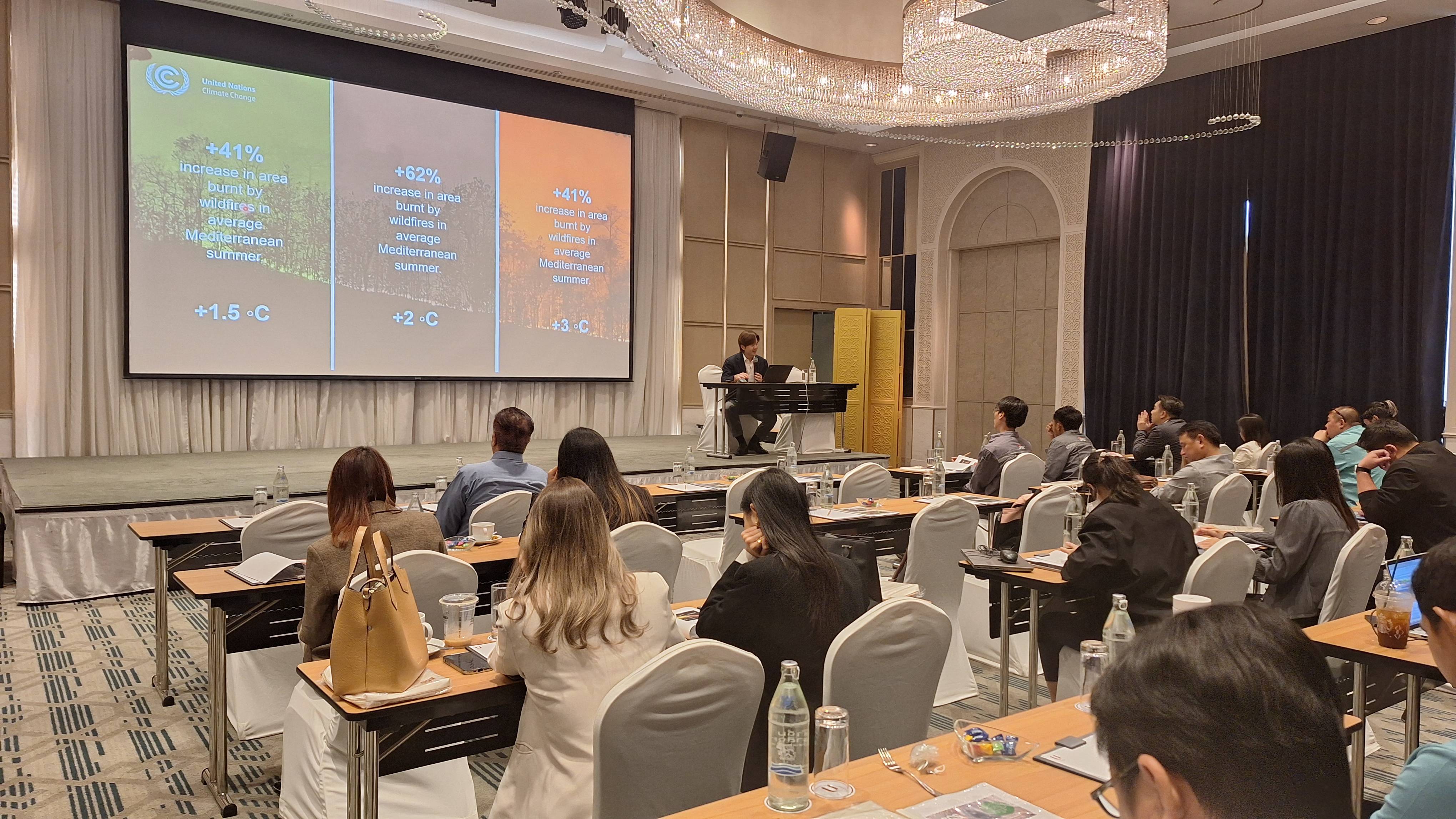 สัมมนา Coal generation in Thailand-The pathway to a low-carbon future