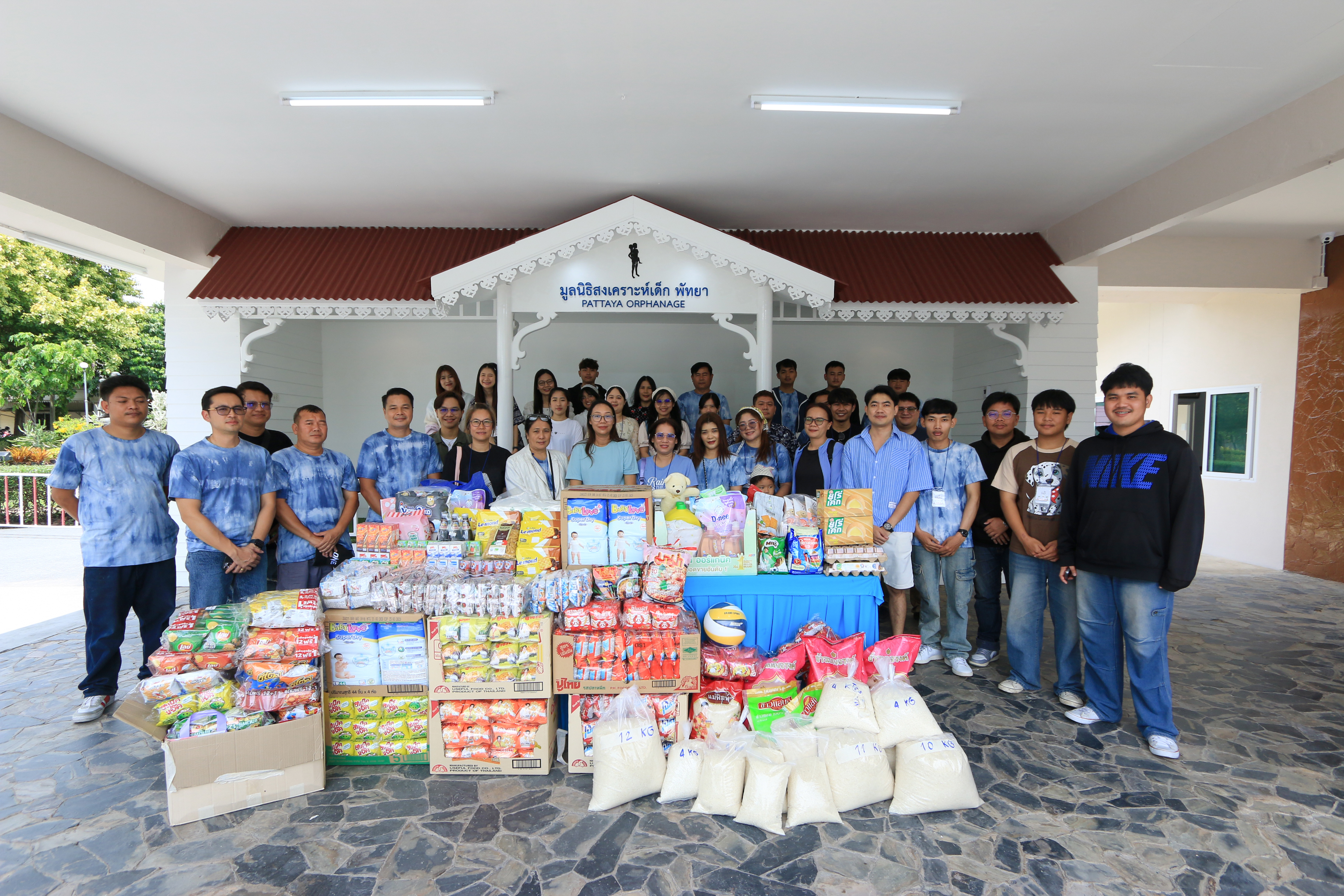 SGS Thailand Brings Happiness and Opportunity to Children