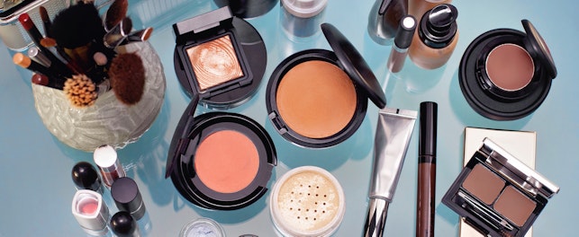 kozmetik pudra kapatıcı göz farı fondöten seti