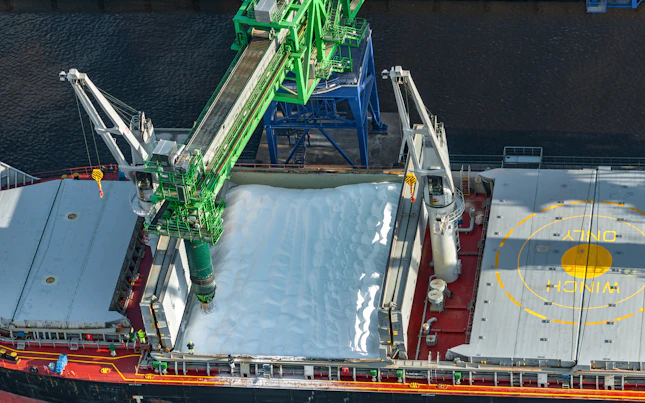Fertilizer Dry Chemicals and Sulphur