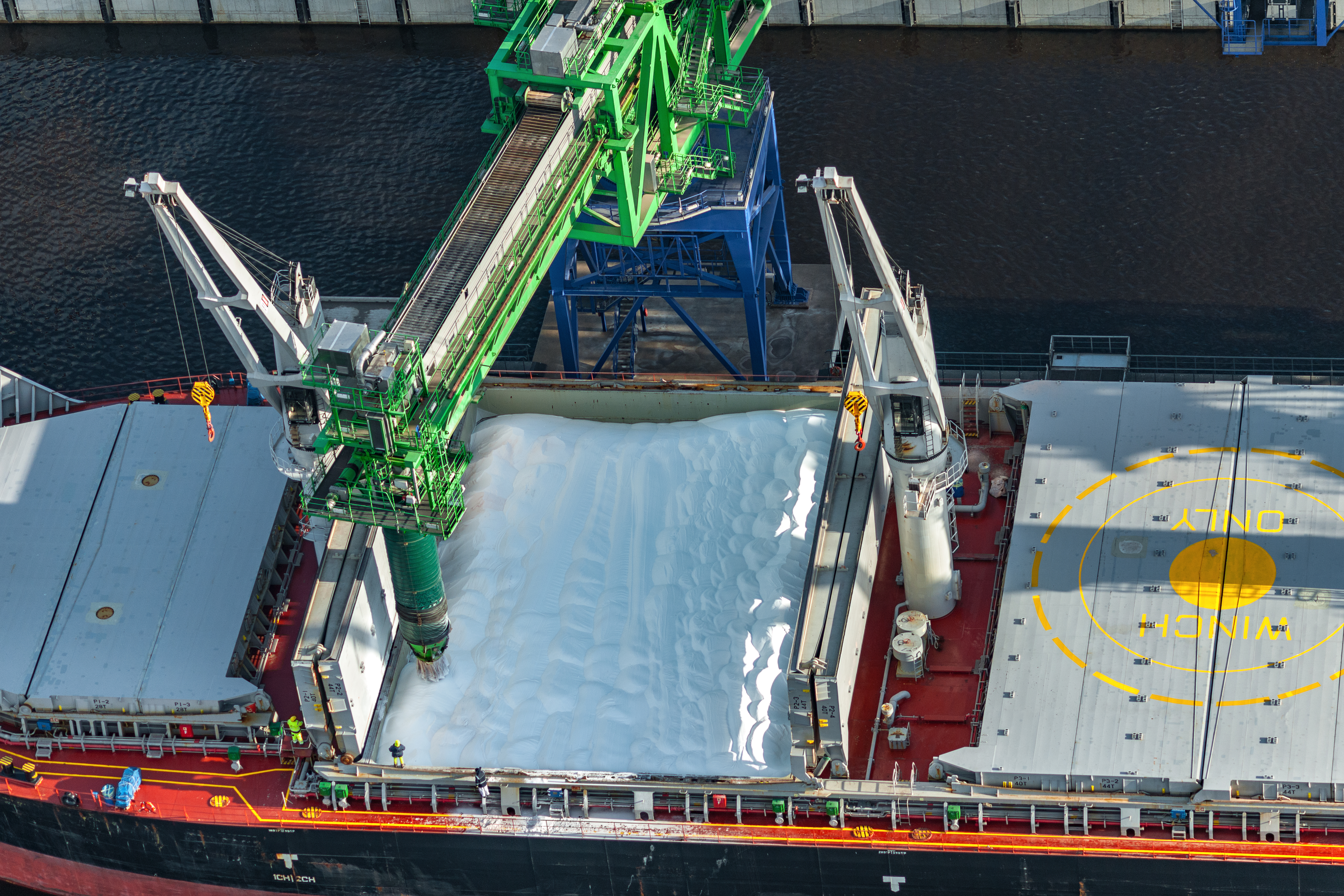 Fertilizer Dry Chemicals and Sulphur