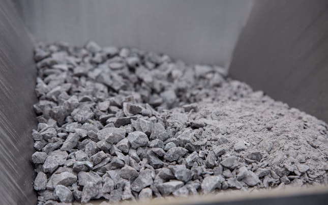 Crushed and coarse rocks