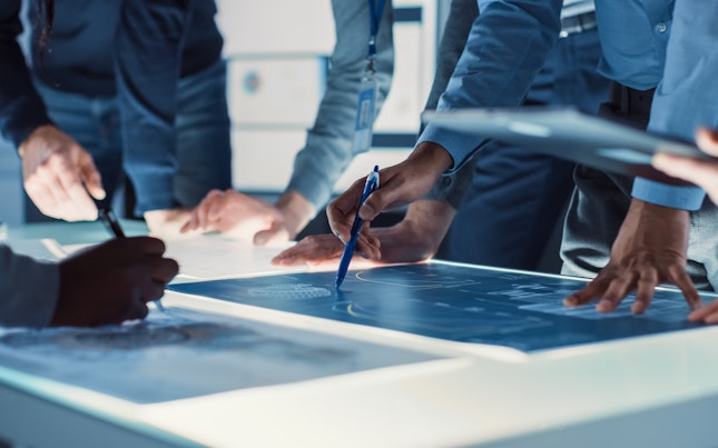 Собрание инженеров-ученых и разработчиков