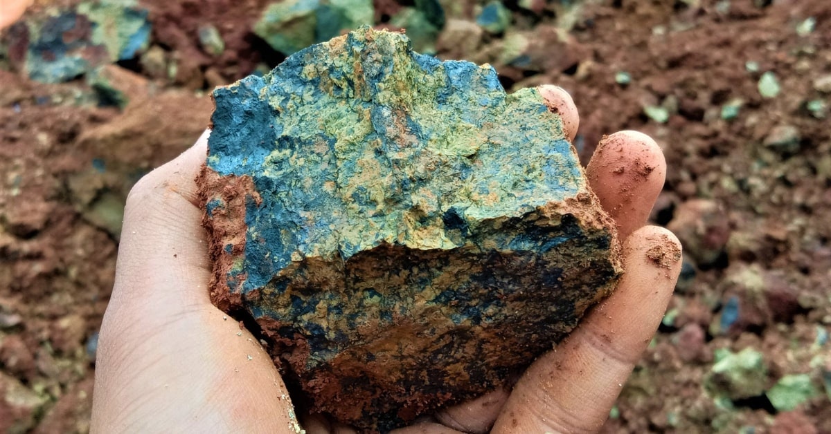 High grade ore of nickel in peridotite ultramafic rocks