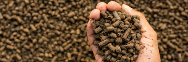 SGS analyse et certifie vos engrais selon le règlement (UE) 2019/1009 : conformité PFC, métaux lourds, sécurité et étiquetage. 