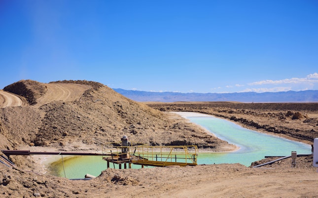 Metale neferoase și minerale