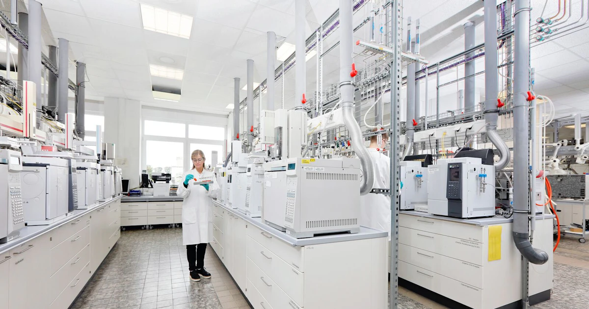 Lab Service Engineer Laboratory Engineering, Procurement and Commissioning (EPC) | SGS Ireland