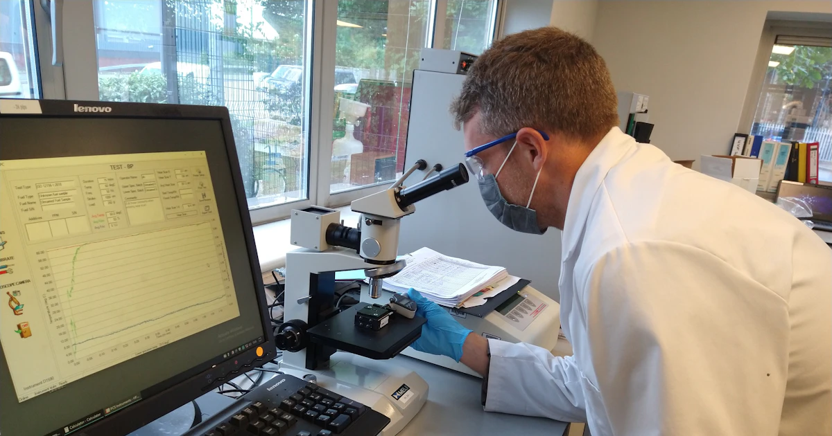 Visit the SGS Oil, Gas and Chemical Laboratory in West Thurrock | SGS ...